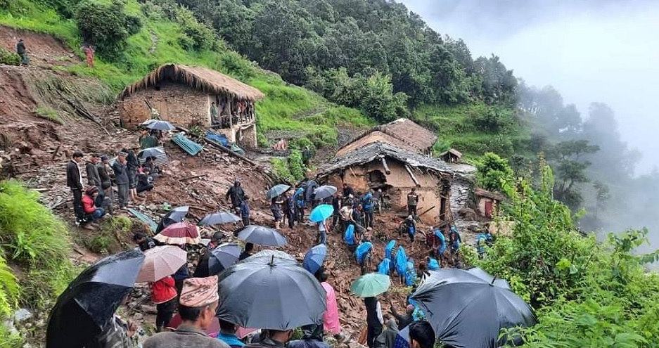 बैतडीमा पहिरोले घर पुरिँदा आमा–छोराको मृत्यु