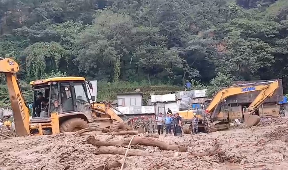 बाढी, पहिरो र डुबानबाट मृत्यु हुनेको संख्या २१७ पुग्यो २८ जना बेपत्ता