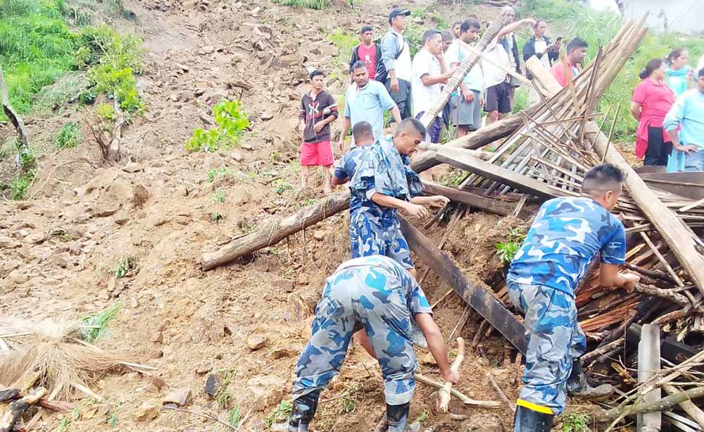 पहिरोमा परी गुल्मीमा ४ जनाको मृत्यु, २ घाइते