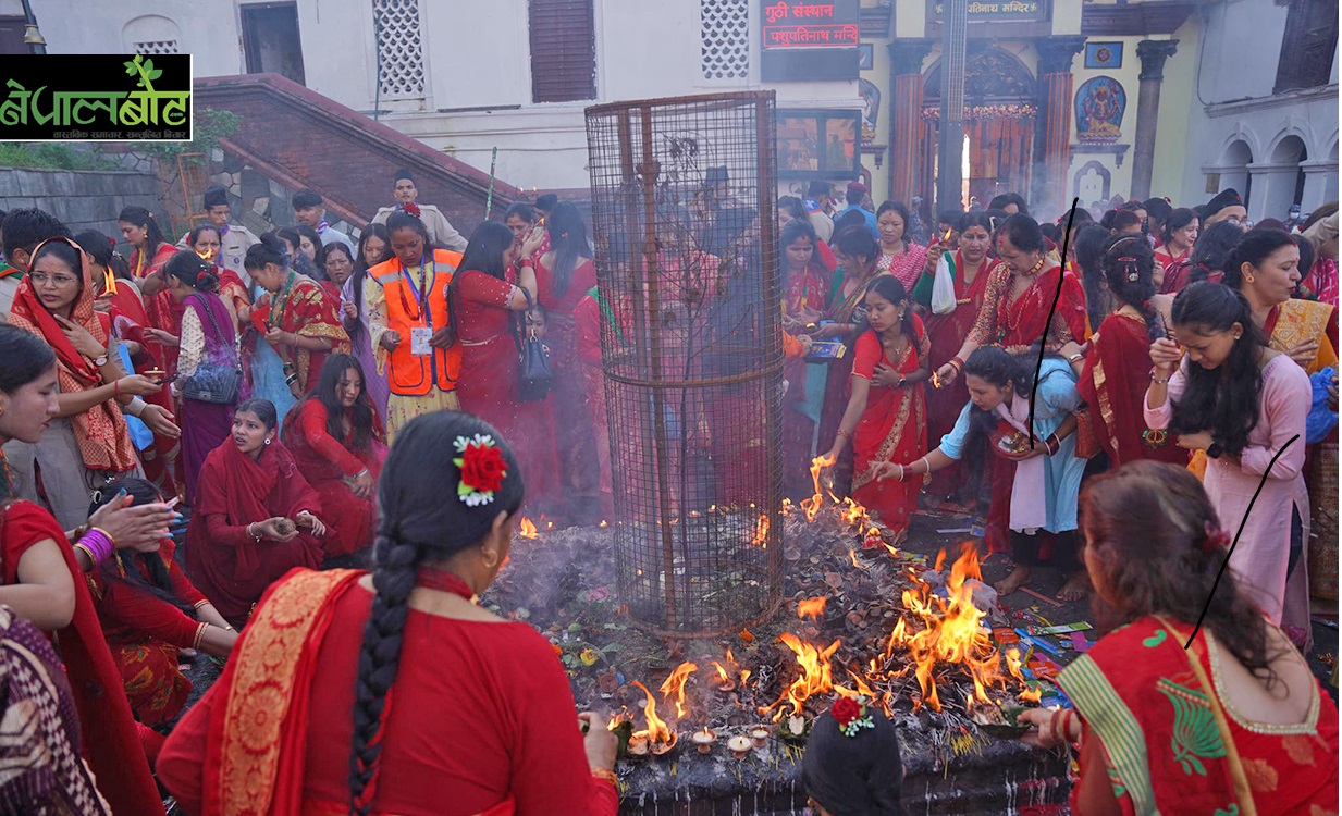 पशुपतिमा हरितालिका तीजको रौनक (तस्वीरहररु)